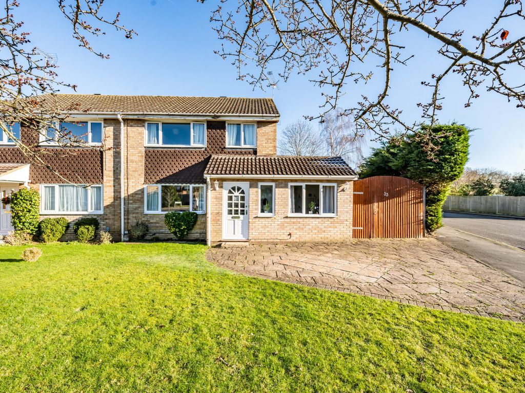 4 bed semidetached house for sale in Crutchley Road, Wokingham, Berkshire RG40, £550,000 Zoopla