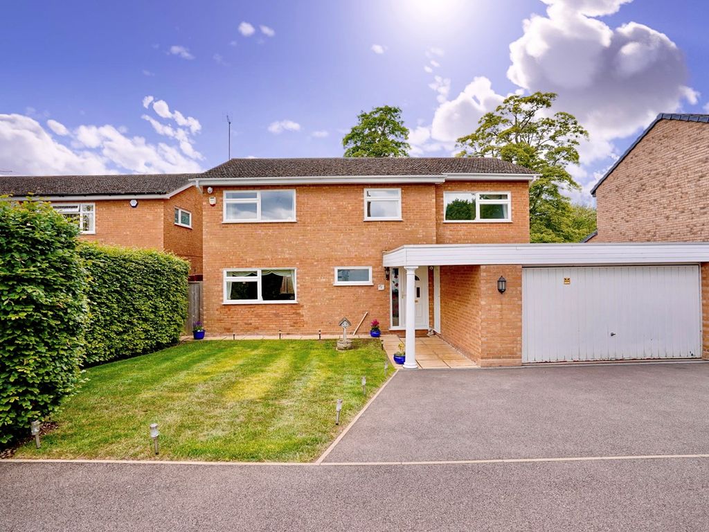 5 bed detached house for sale in Hall Close, Little Paxton, St Neots