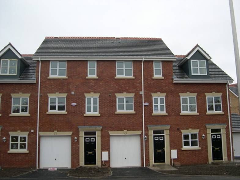 3 bed town house to rent in Blackberry Drive, Hindley, Wigan WN2 Zoopla