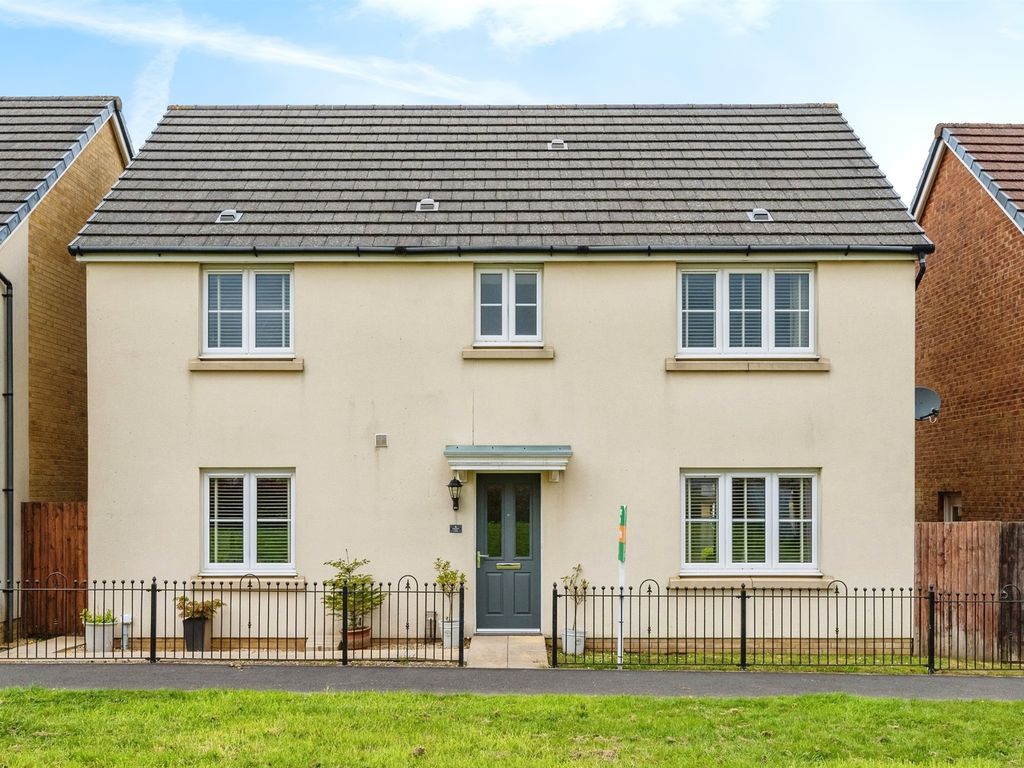 4 bed detached house for sale in Cherry Crescent, Penllergaer, Swansea