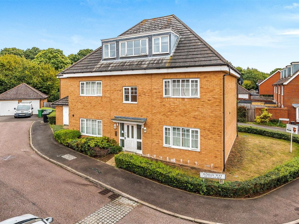 1 bed flat for sale in Roman Way, Boughton Monchelsea, Maidstone ME17