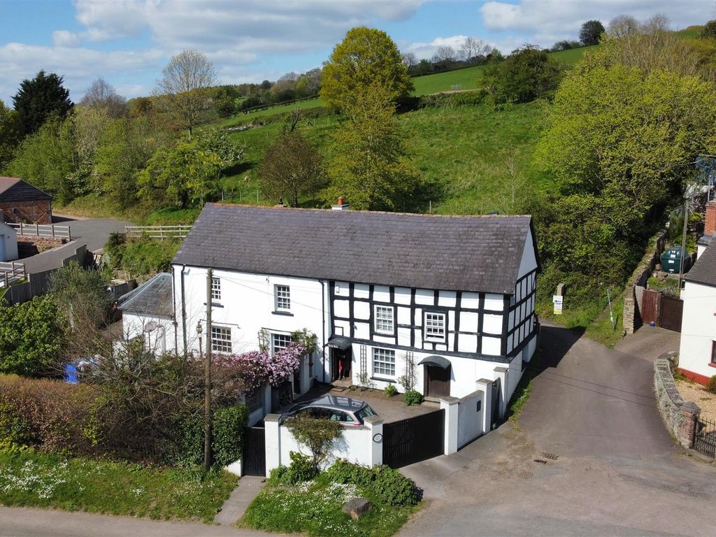5 bed detached house for sale in Monmouth Road, Longhope GL17, £525,000