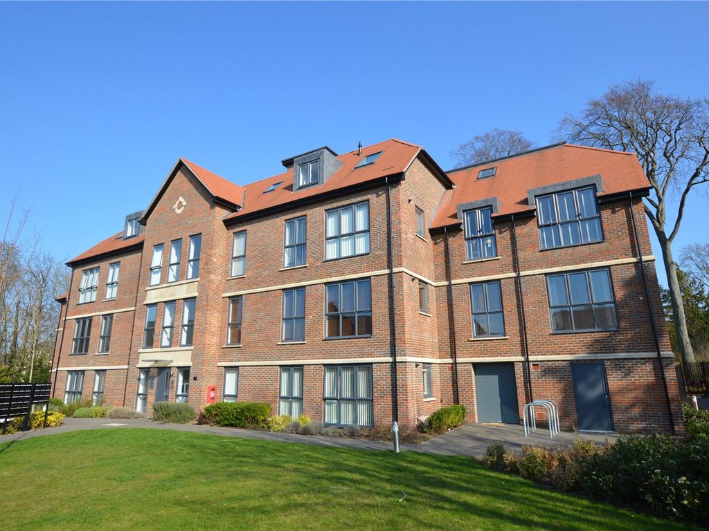 2 bed flat for sale in frances drive, dunstable, bedfordshire lu6