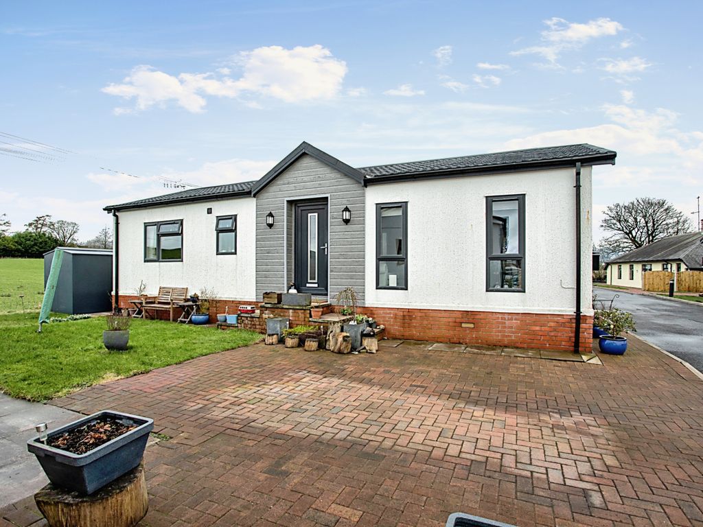 2 bed lodge for sale in Kirkgunzeon, Dumfries DG2 Zoopla