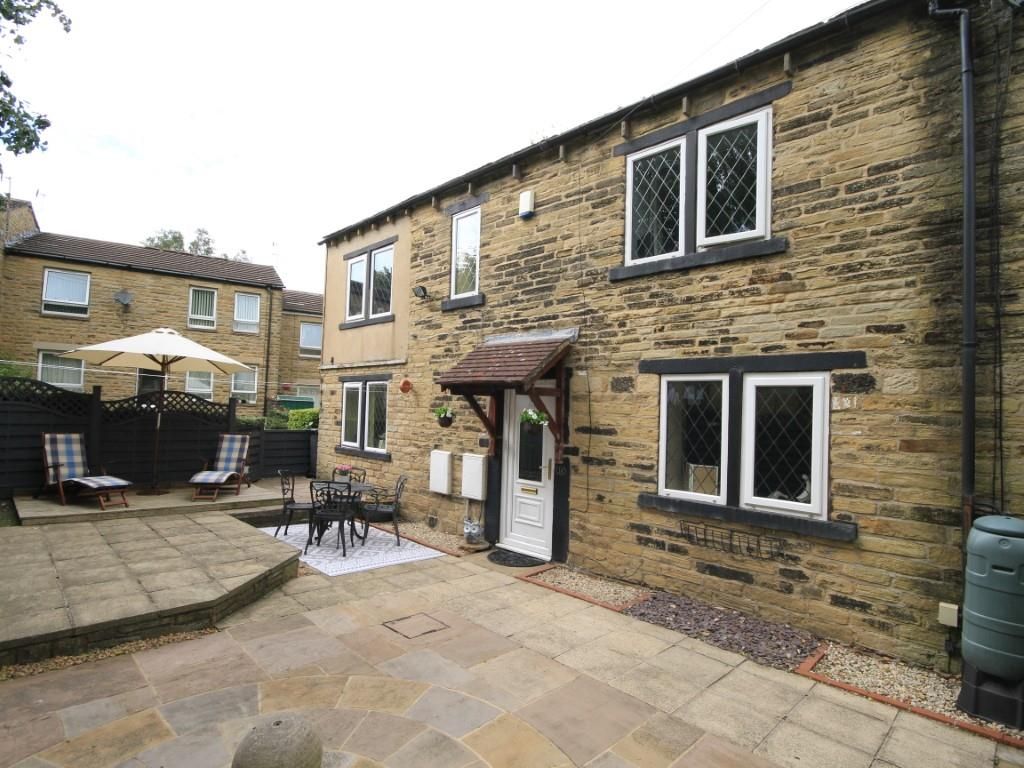 3 bed semidetached house for sale in Bradford Road, Idle, Bradford