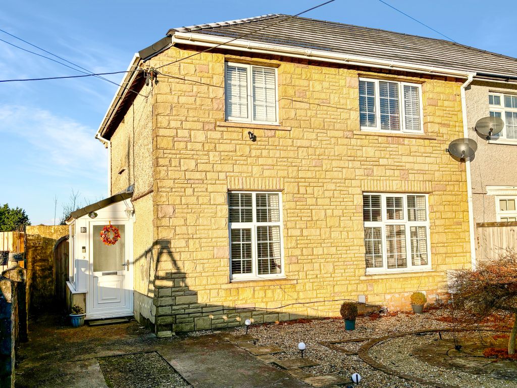 3 bed semidetached house for sale in Brynllwchwr Road, Swansea SA4, £
