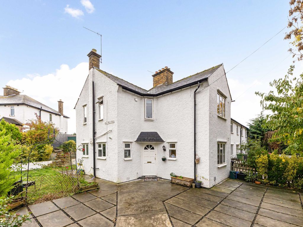 3 bed property for sale in Priory Road, Hampton TW12, £650,000 Zoopla