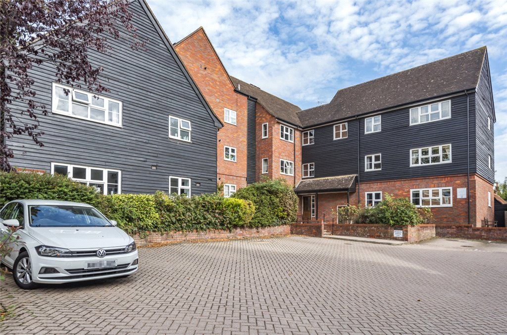 Parsonage Road, Rickmansworth, Hertfordshire WD3