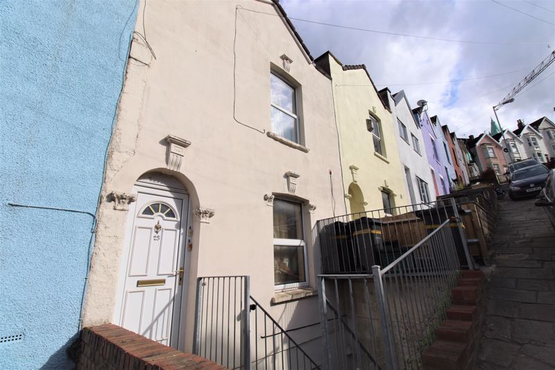 2 bed flat to rent in Summer Hill, Totterdown, Bristol BS4 Zoopla