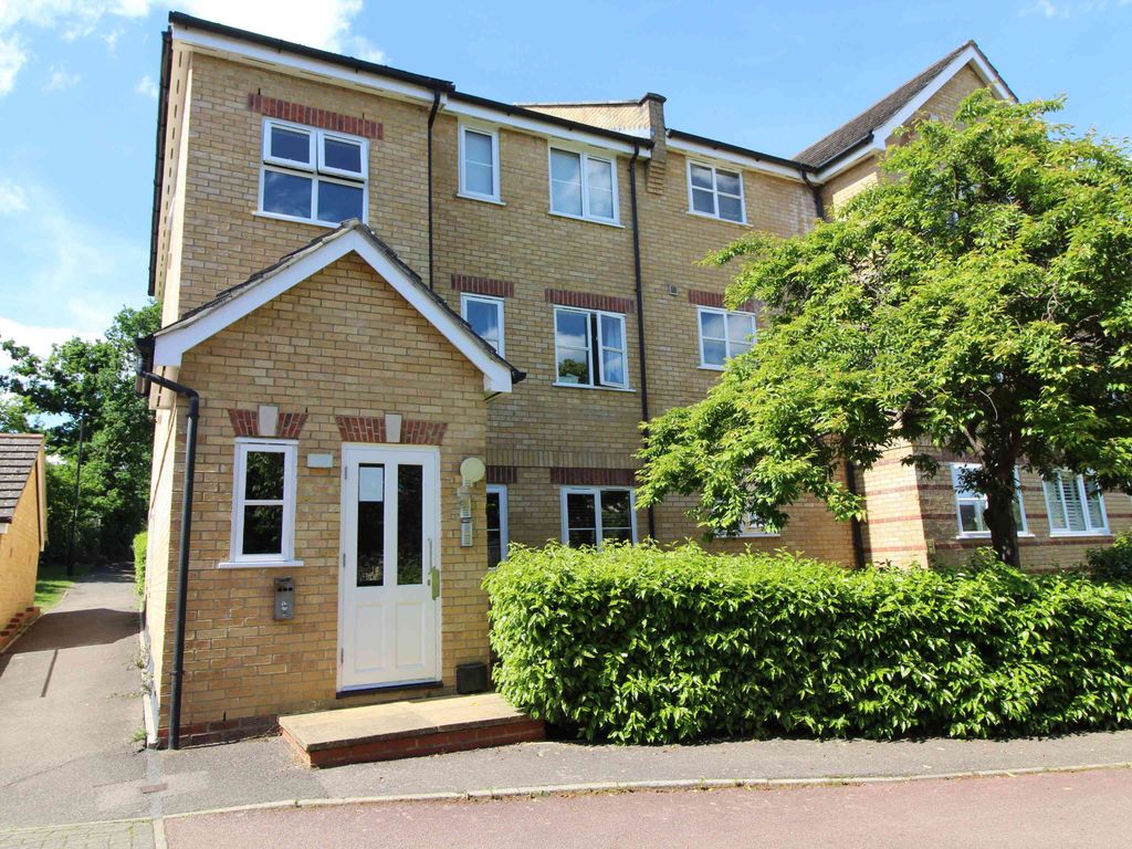 Studio to rent in Kirkland Drive, Enfield EN2 Zoopla