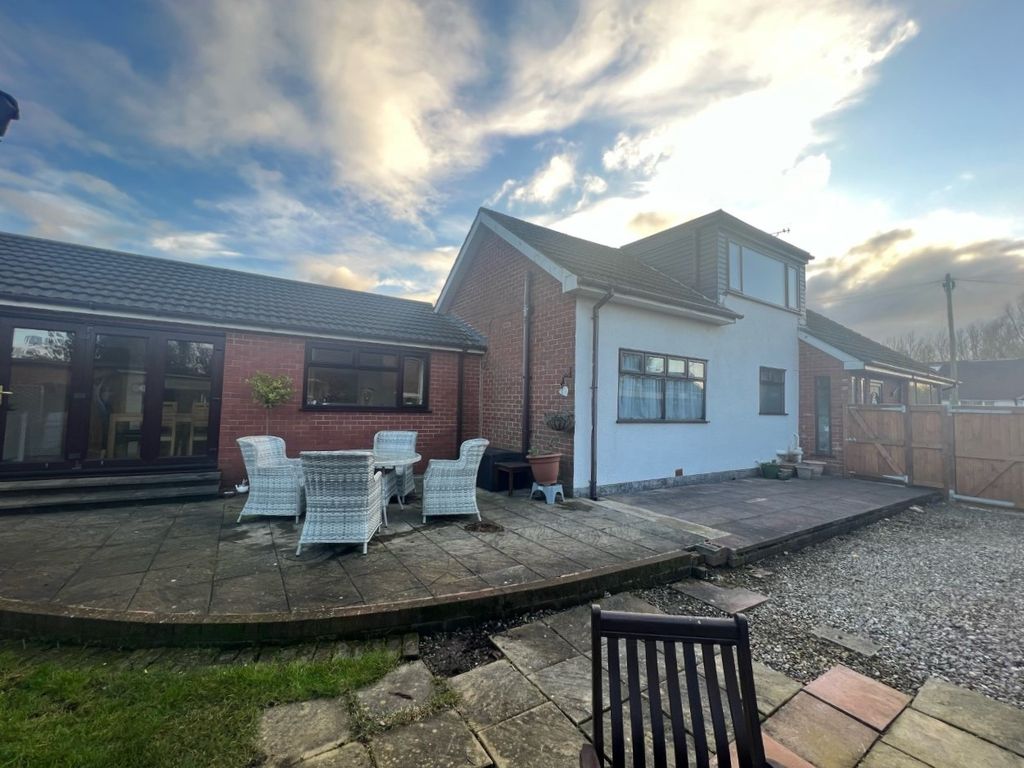 4 bed detached house for sale in Skippool Avenue, PoultonLeFylde FY6