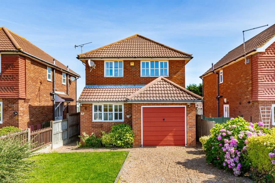 3 bed detached house for sale in Grasmere Road, Whitstable CT5, £450,000 Zoopla