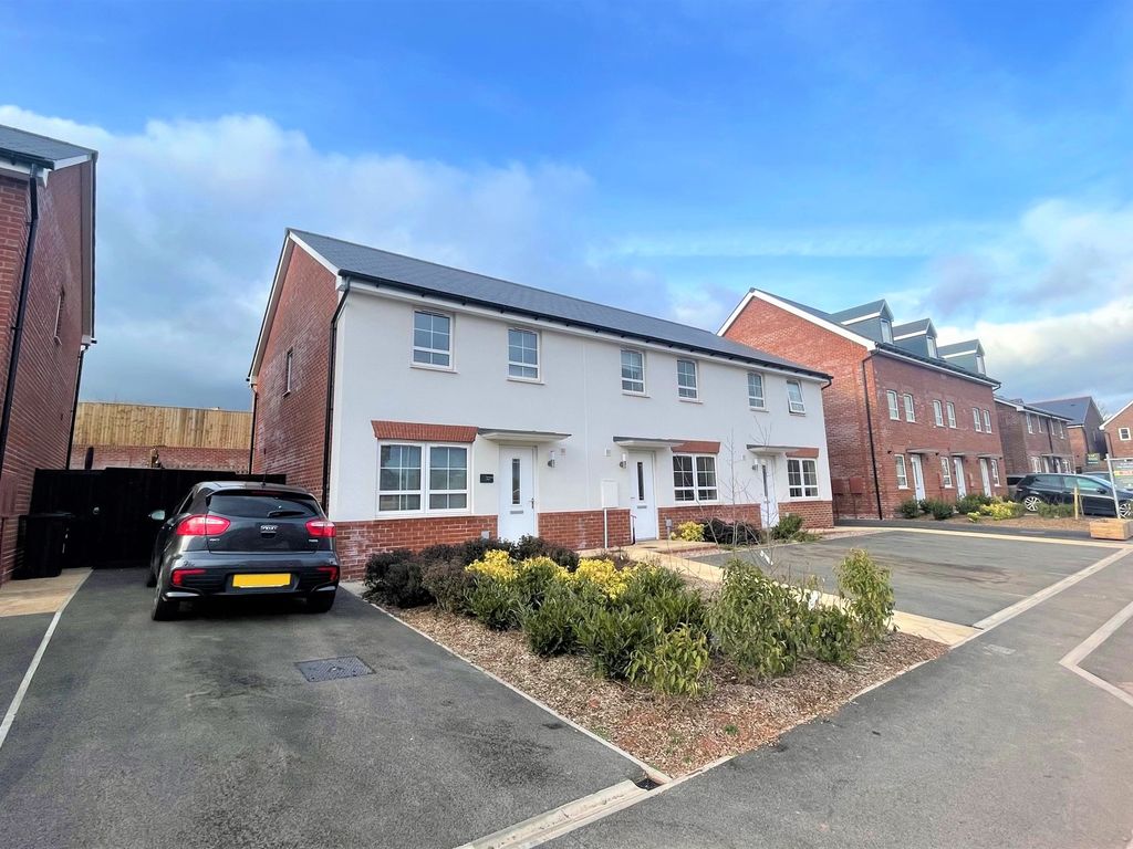 3 bed property to rent in Stanbury Row, Alphington, Exeter EX2 Zoopla