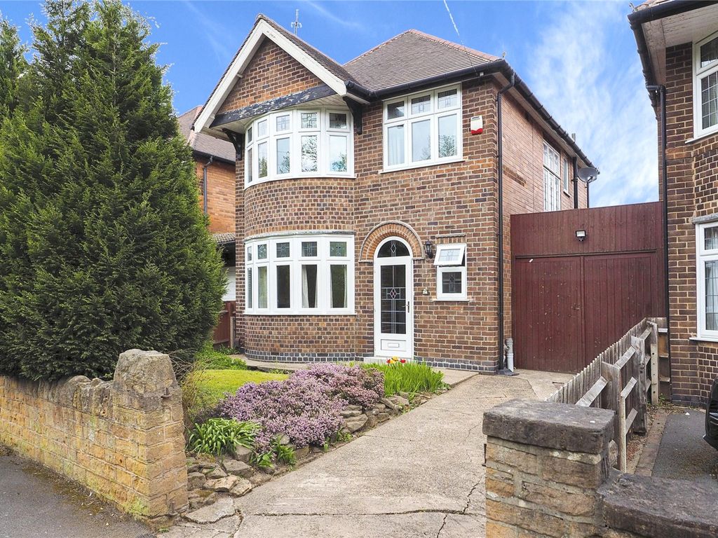 3 bed detached house for sale in Wollaton Road, Nottingham