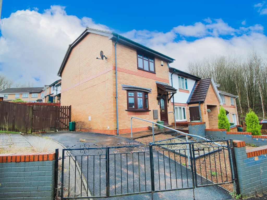2 bed property to rent in Cefn Close, Glyncoch, Pontypridd CF37 Zoopla