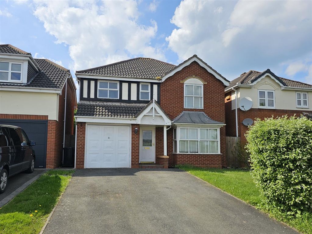 4 bed detached house for sale in Welland Road, Hilton, Derby DE65, £