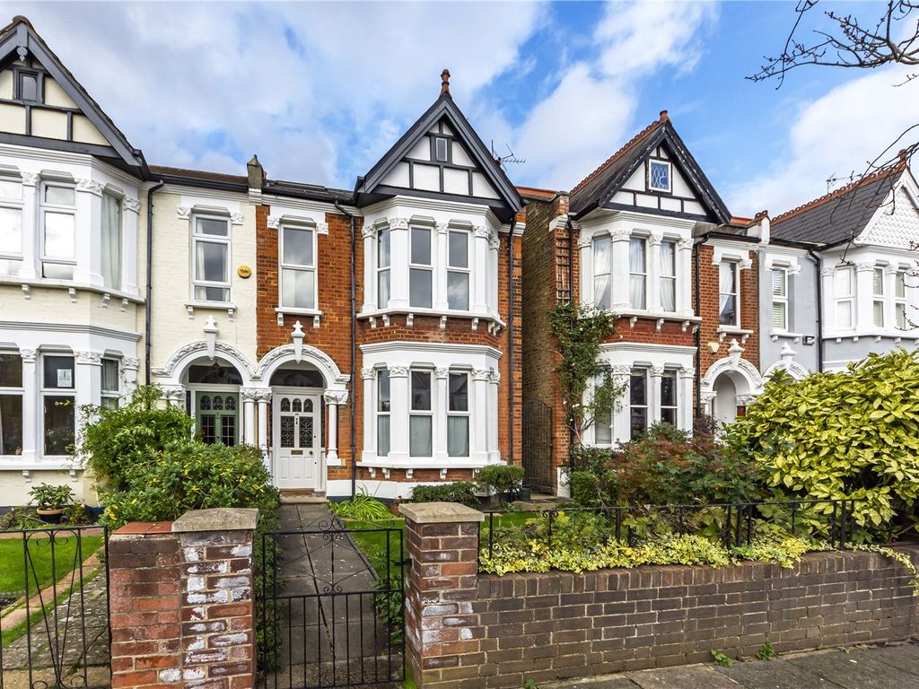 Egerton Gardens, Ealing W13