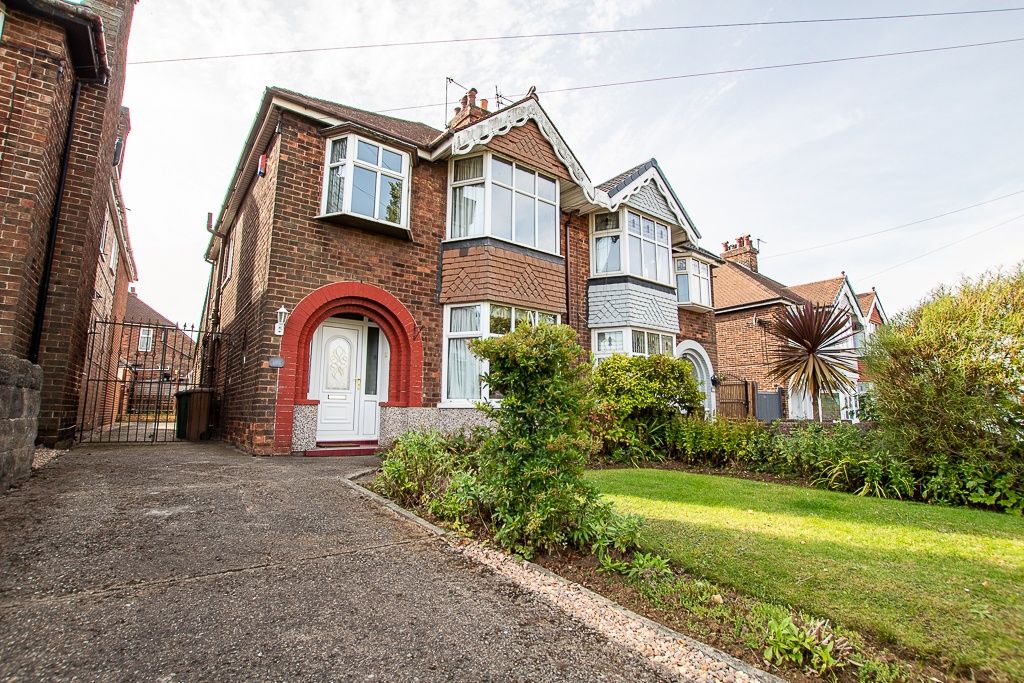 Doncaster Road, Scunthorpe DN15  