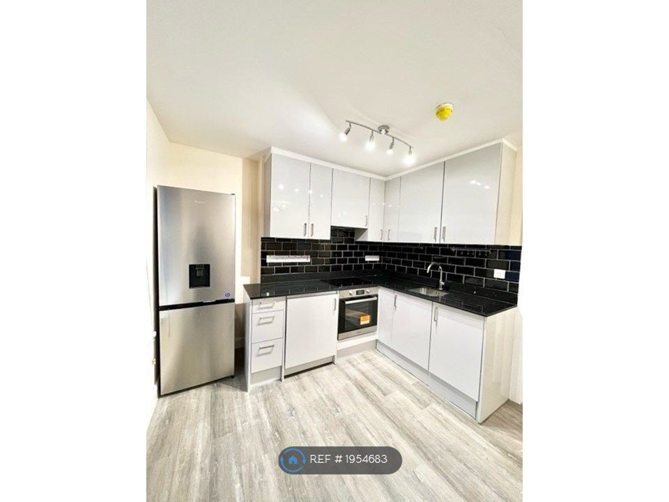 1 bed flat to rent in Caledonian Road, London N7, £1,700 pcm Zoopla