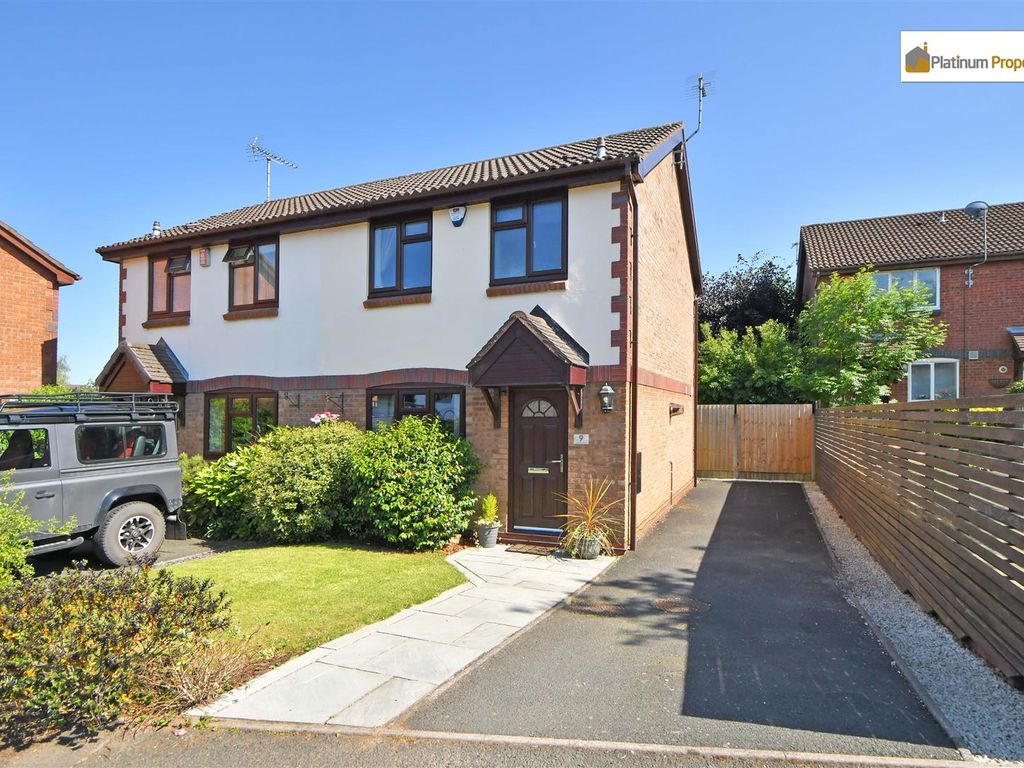3 bed semidetached house for sale in Swallow Close, Meir Park ST3 Zoopla
