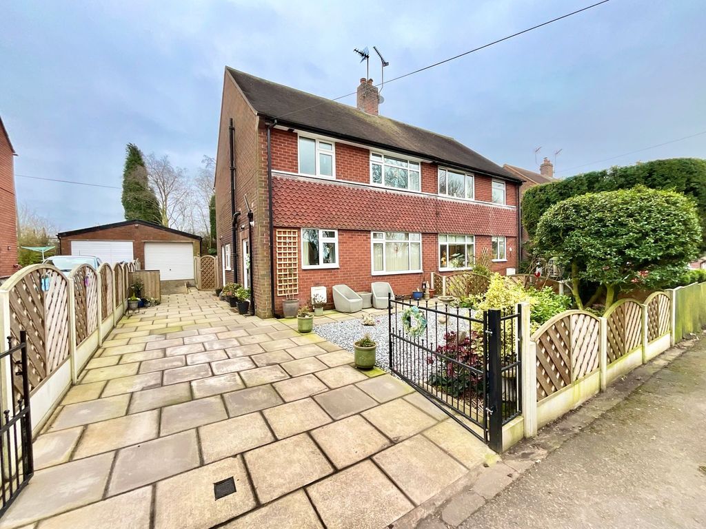 3 bed semidetached house for sale in Ridgehill Drive, Madeley Heath