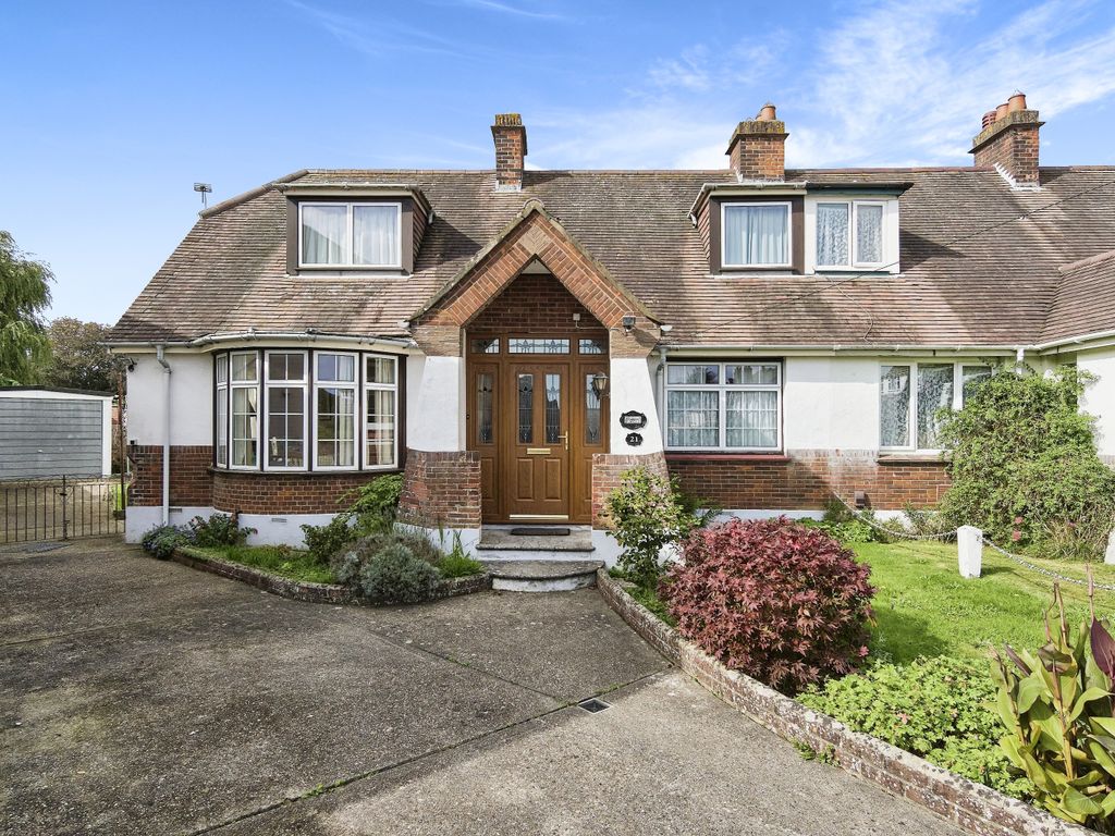 3 bed semidetached house for sale in Alderbury Road, Newport, Isle Of
