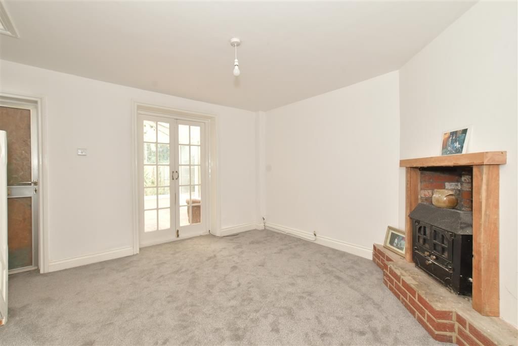 4 bed terraced house for sale in Kings Road, East Cowes, Isle Of Wight