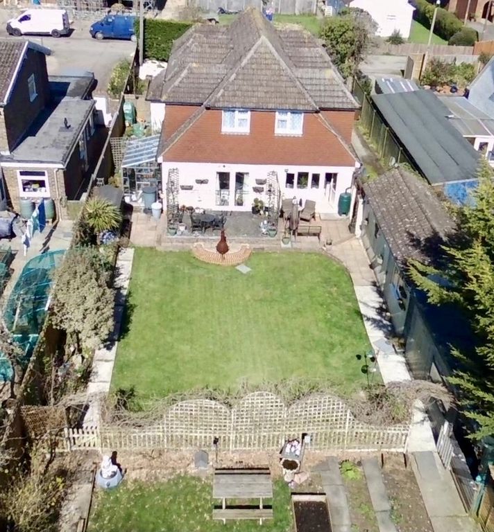 5 bed detached house for sale in Western Road, Hailsham BN27 Zoopla