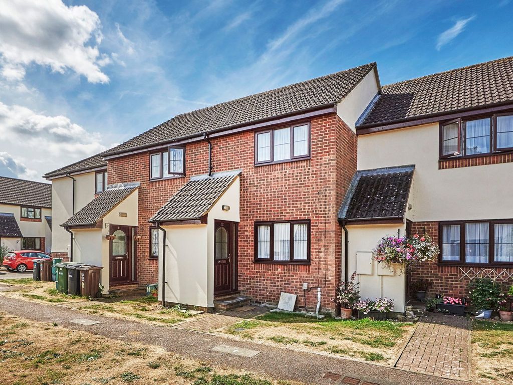 2 bed terraced house to rent in Belvedere Gardens, Watford Road, St