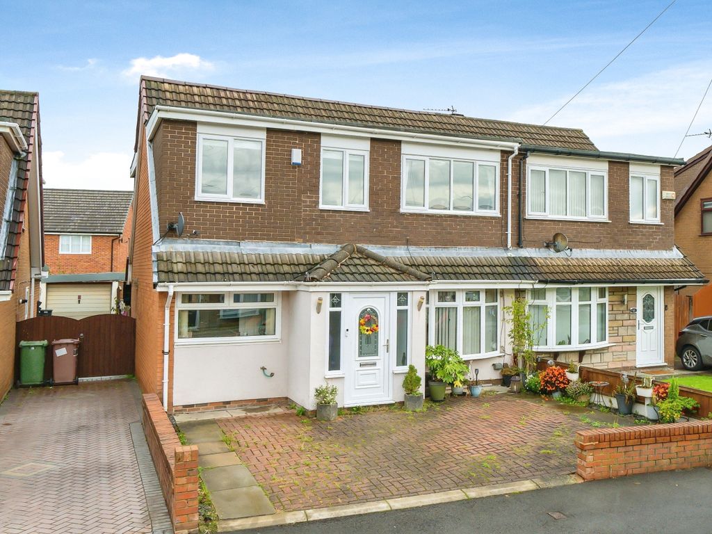 4 bed semidetached house for sale in Axbridge Avenue, St. Helens WA9
