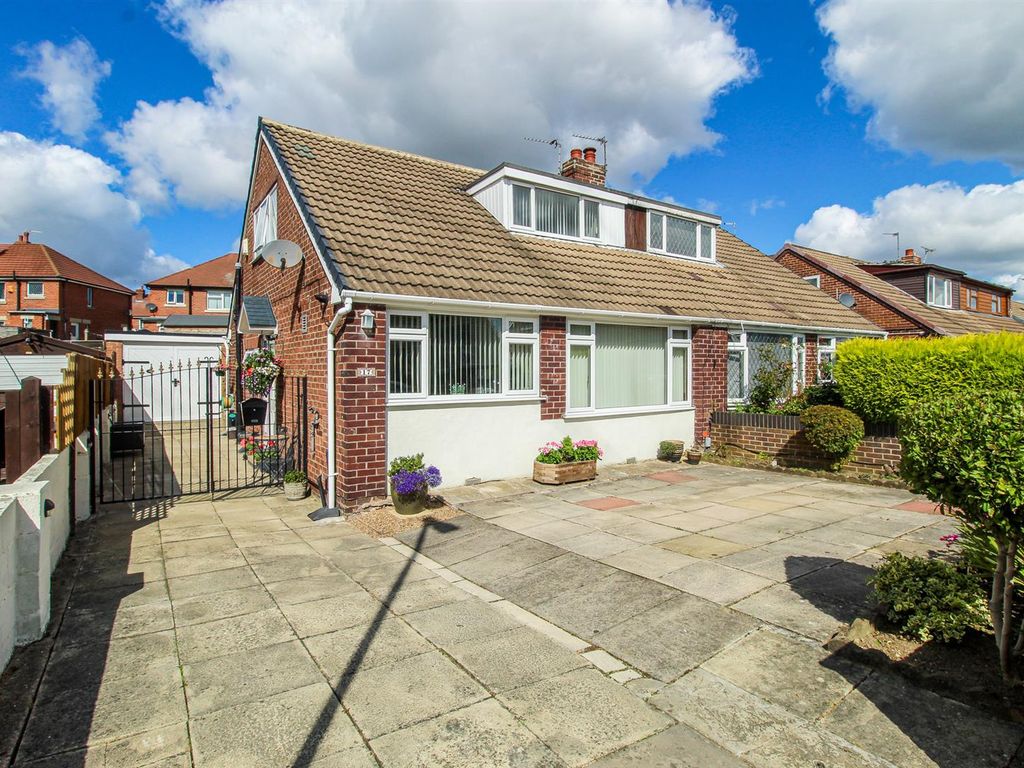 3 bed semidetached bungalow for sale in Edward Drive, Outwood