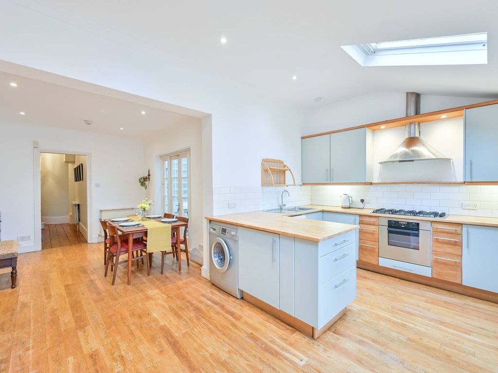 Filmer Road, Parsons Green, London SW6  