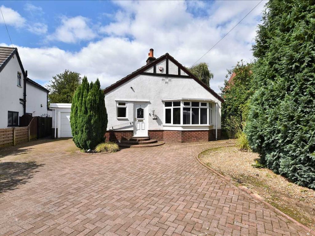 3 bed detached bungalow for sale in Washington Lane, Euxton, Chorley