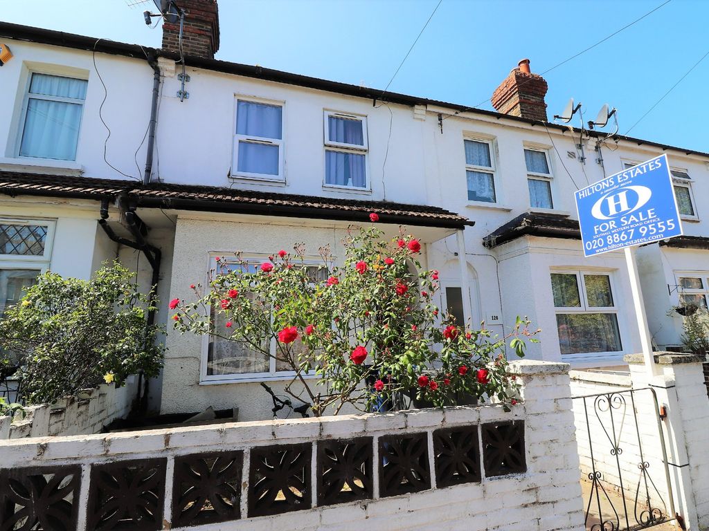 3 bed terraced house for sale in Clarence Street, Southall UB2, £