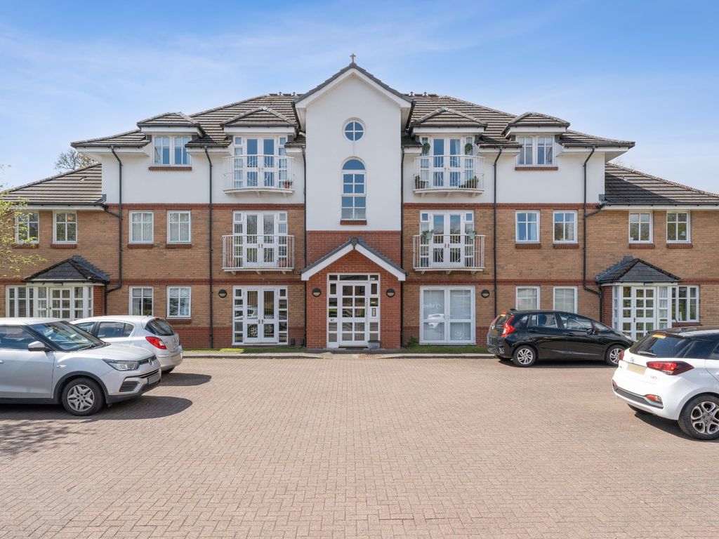 2 bed end terrace house for sale in Clober Road, Milngavie, East