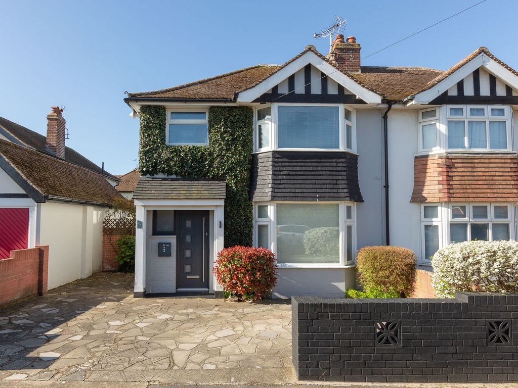 3 bed semidetached house for sale in Kent Gardens, Birchington CT7, £