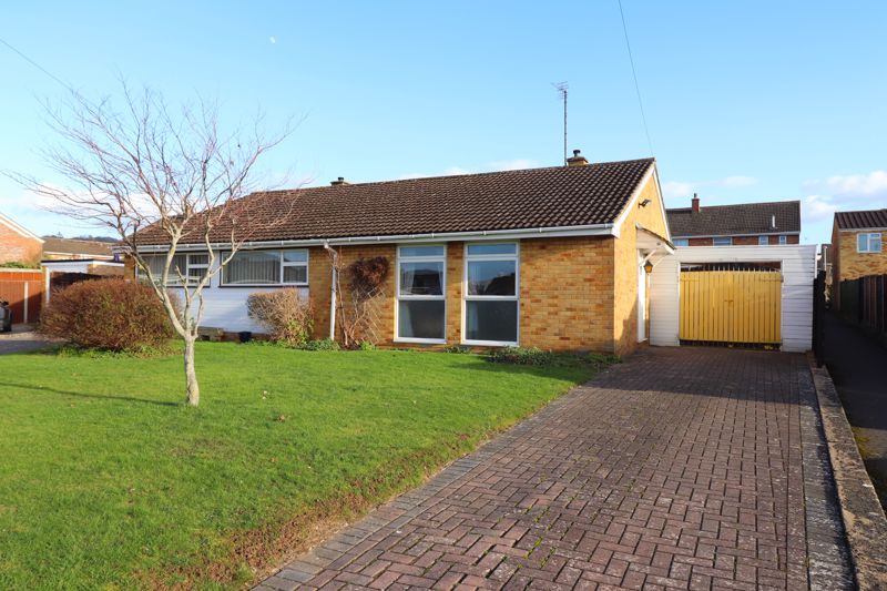 2 bed semidetached bungalow for sale in Kennedy Close, Hucclecote