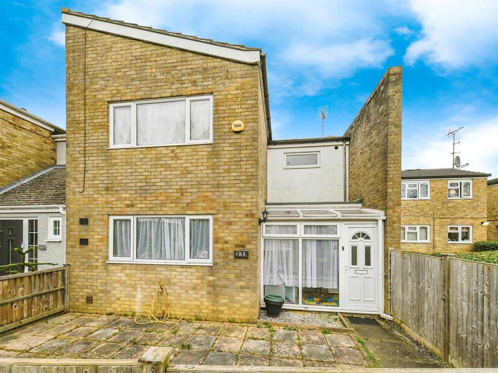 3 bed terraced house for sale in Sefton Road, Stevenage SG1, £325,000