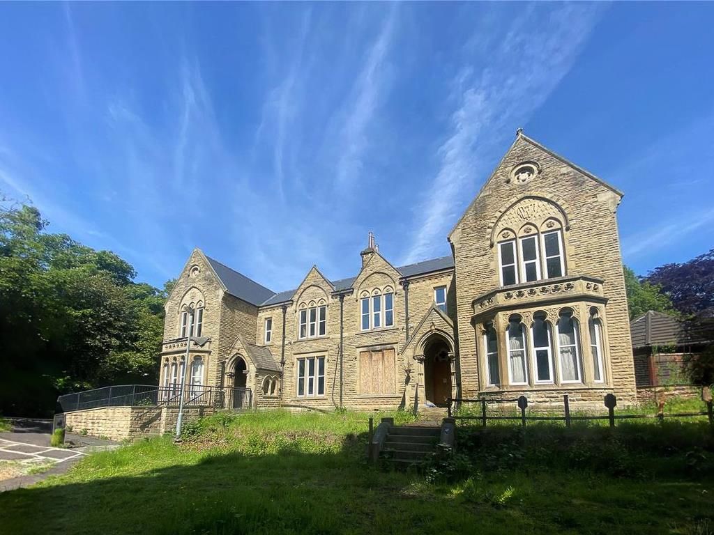 30 bed property for sale in Oxford Road, Dewsbury WF13, £720,000 Zoopla