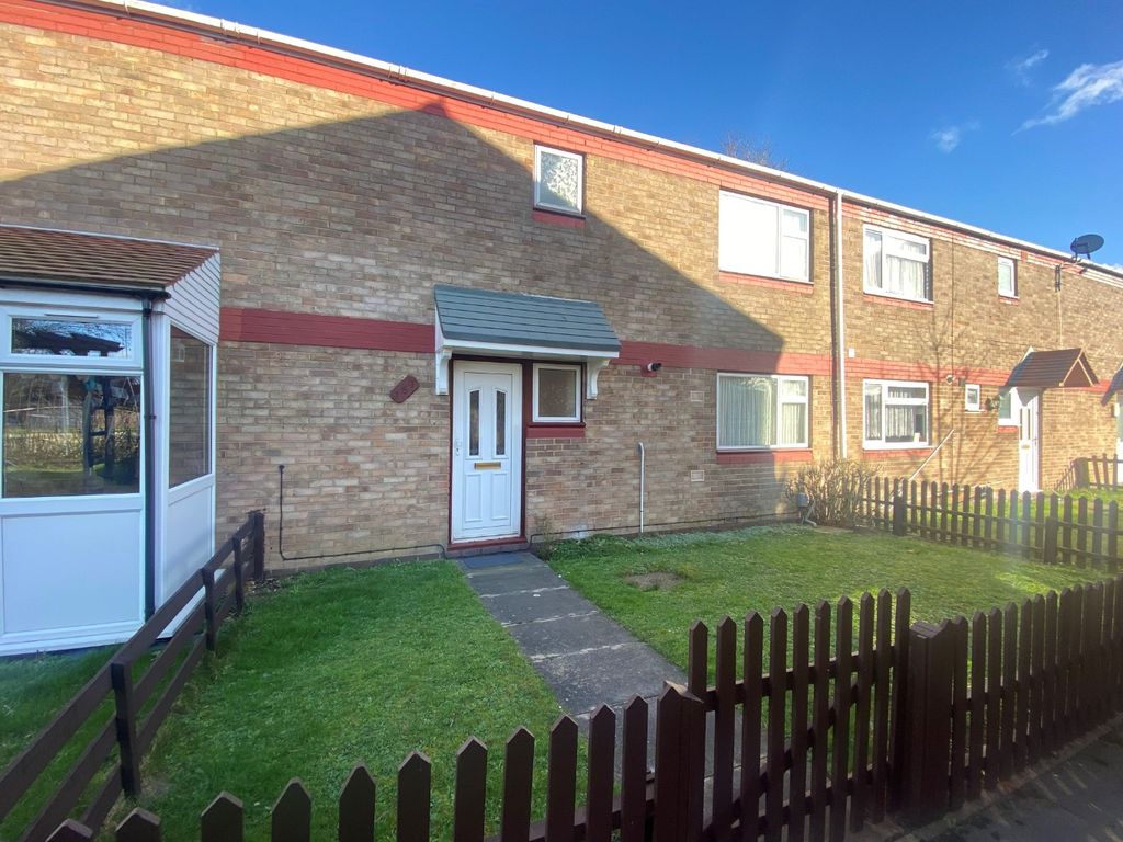 4 bed terraced house for sale in Trident Drive, Houghton Regis