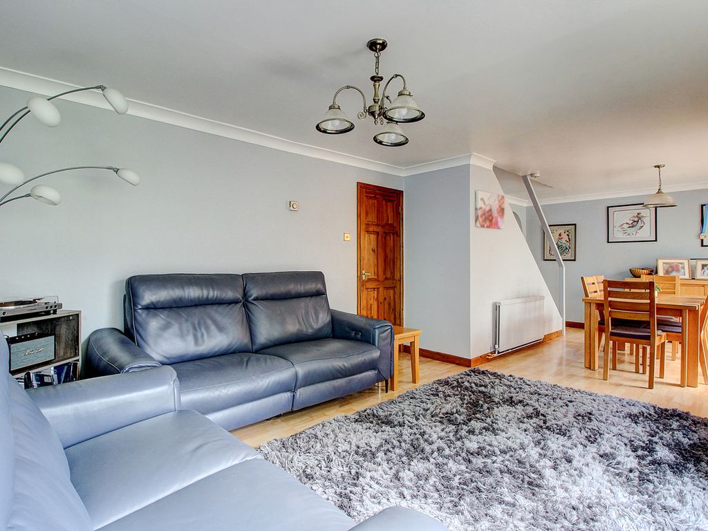 3 bed terraced house for sale in Blisworth, Tinkers Bridge MK6, £