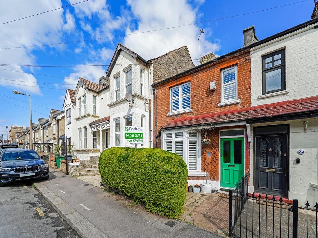 2 bed terraced house for sale in Garfield Road, North Chingford E4 Zoopla