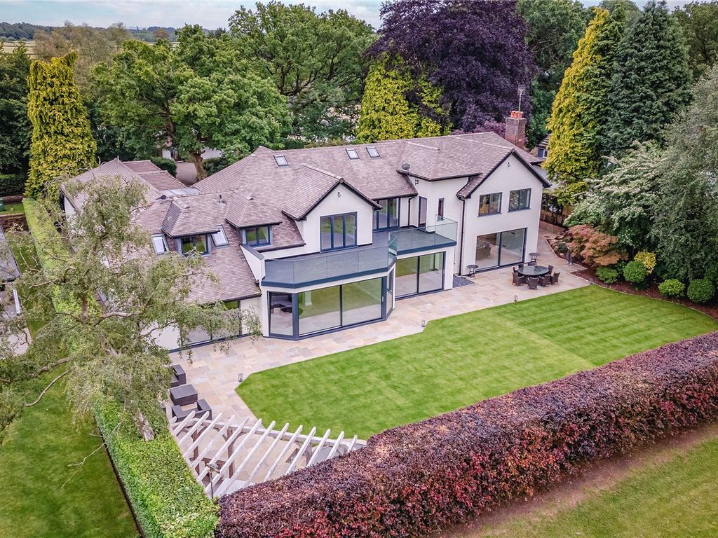 6 bed detached house for sale in Clamhunger Lane, Mere, Knutsford