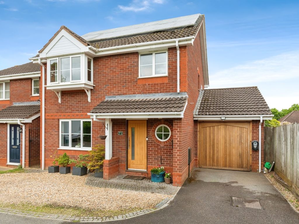 3 bed detached house for sale in St. Saviours Rise, Frampton Cotterell