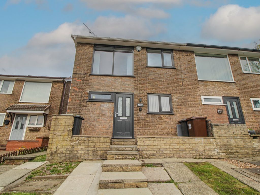 3 bed end terrace house to rent in 41 Turnlee Drive, Glossop
