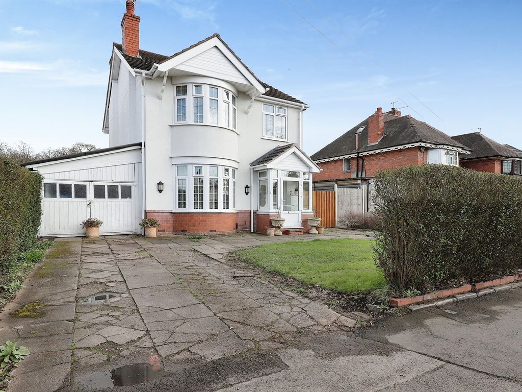 3 bed detached house for sale in Stafford Road, Fordhouses