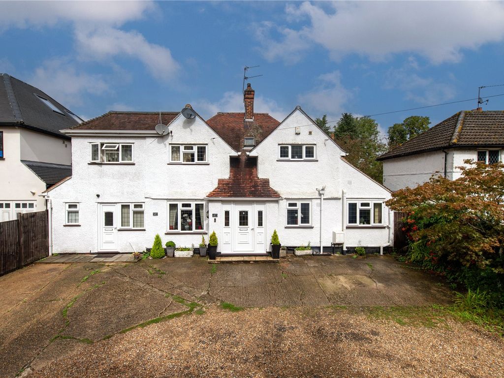 6 bed detached house for sale in Richings Way, Iver SL0, £1,175,000