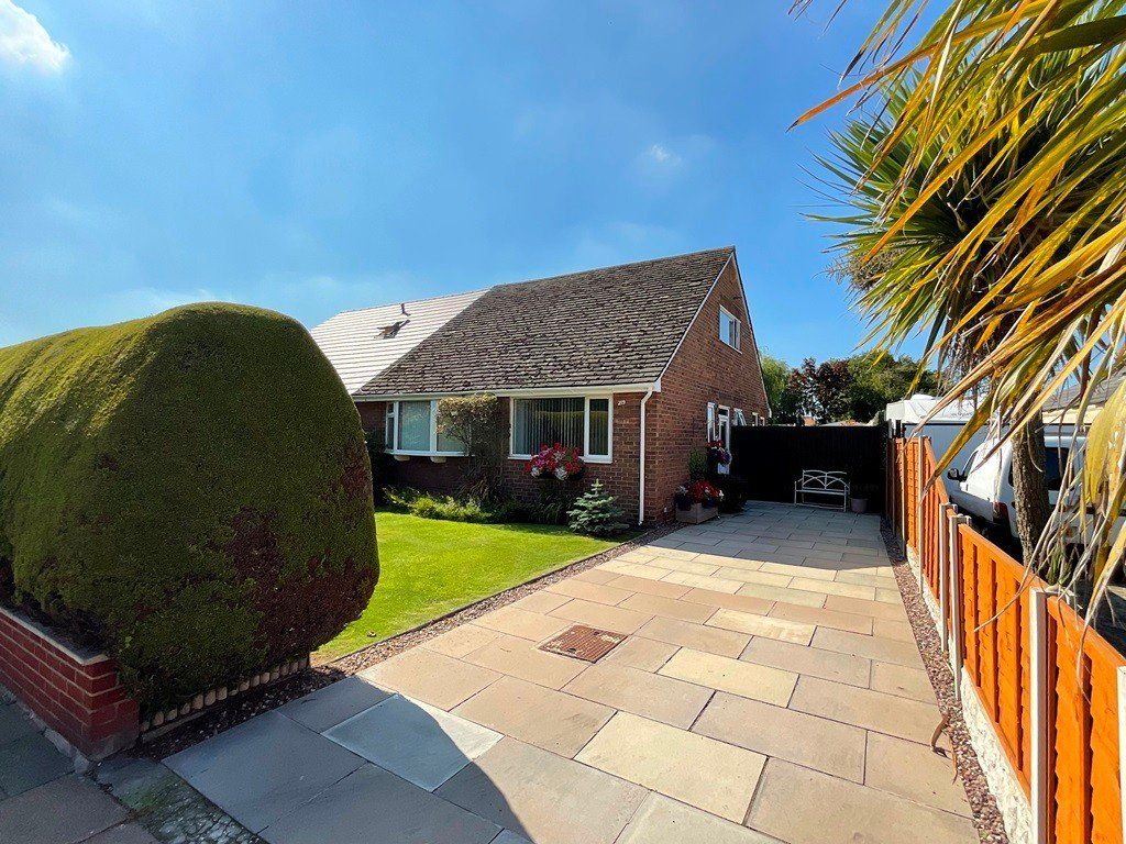 3 bed semidetached bungalow for sale in Rufford Road, Crossens