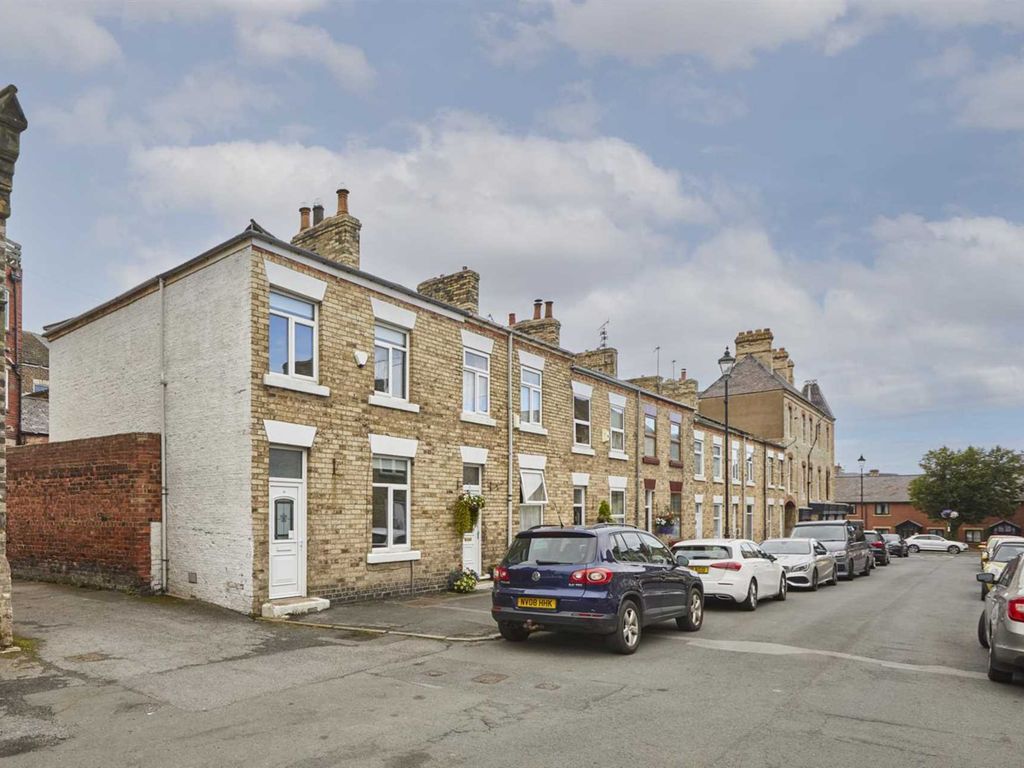 3 bed end terrace house for sale in Stanhope Street, Saltburn By The
