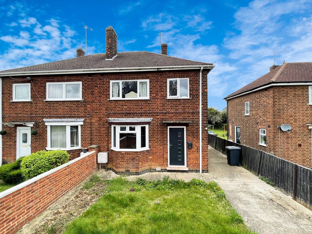 3 bed semidetached house for sale in West Glebe Road, Corby NN17 Zoopla